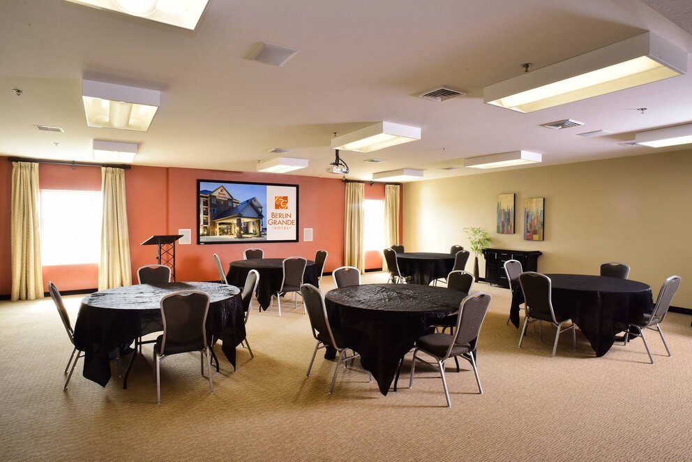 Grande Meeting Room at our Amish country hotel