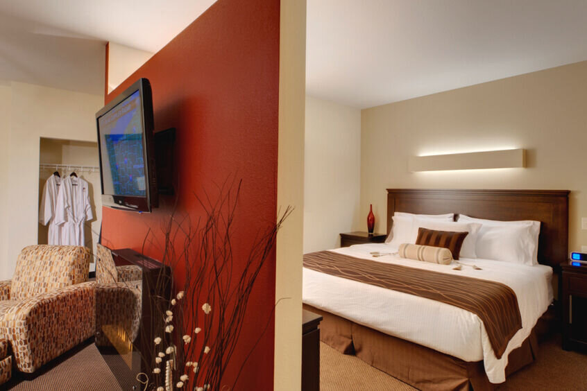 King Grande Courtyard View Suite